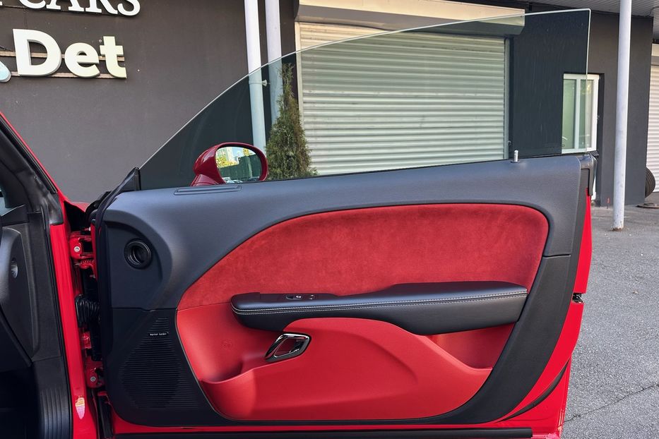 Продам Dodge Challenger SRT Hellcat 2016 года в Киеве