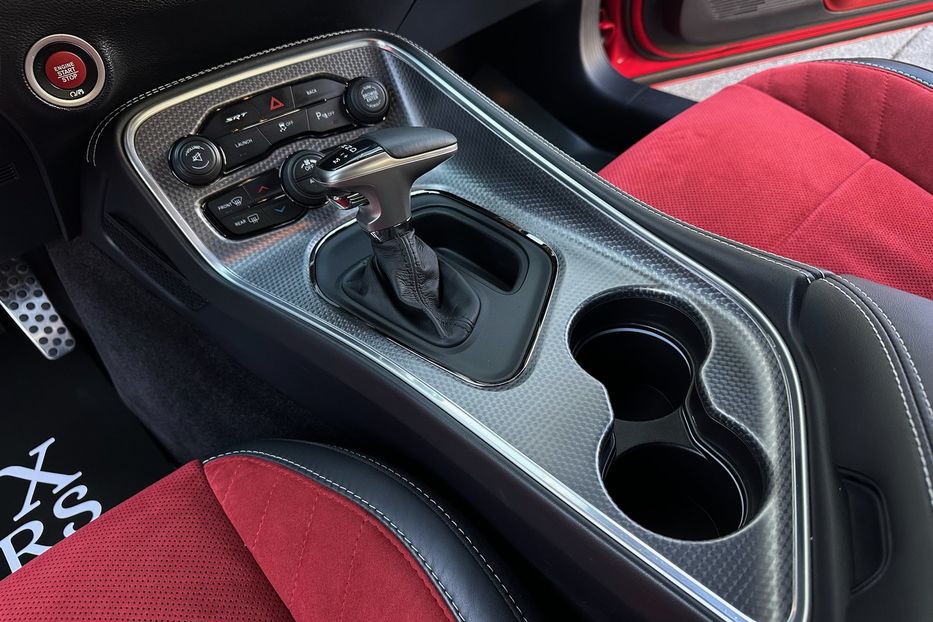 Продам Dodge Challenger SRT Hellcat 2016 года в Киеве