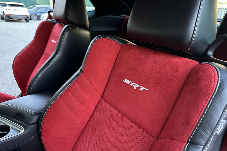 Продам Dodge Challenger SRT Hellcat 2016 года в Киеве