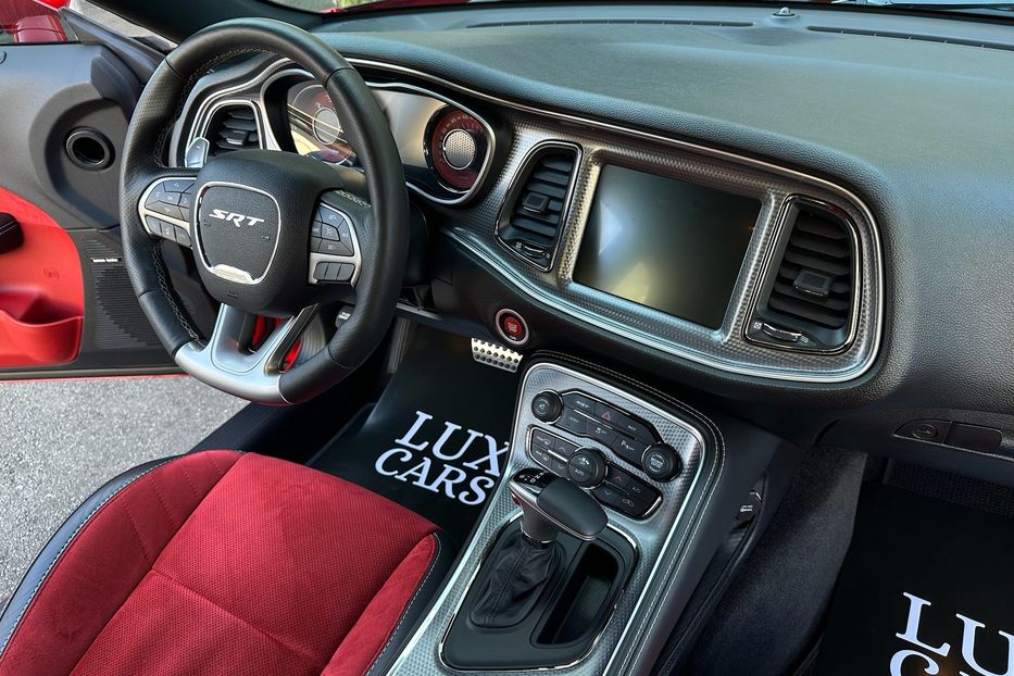 Продам Dodge Challenger SRT Hellcat 2016 года в Киеве