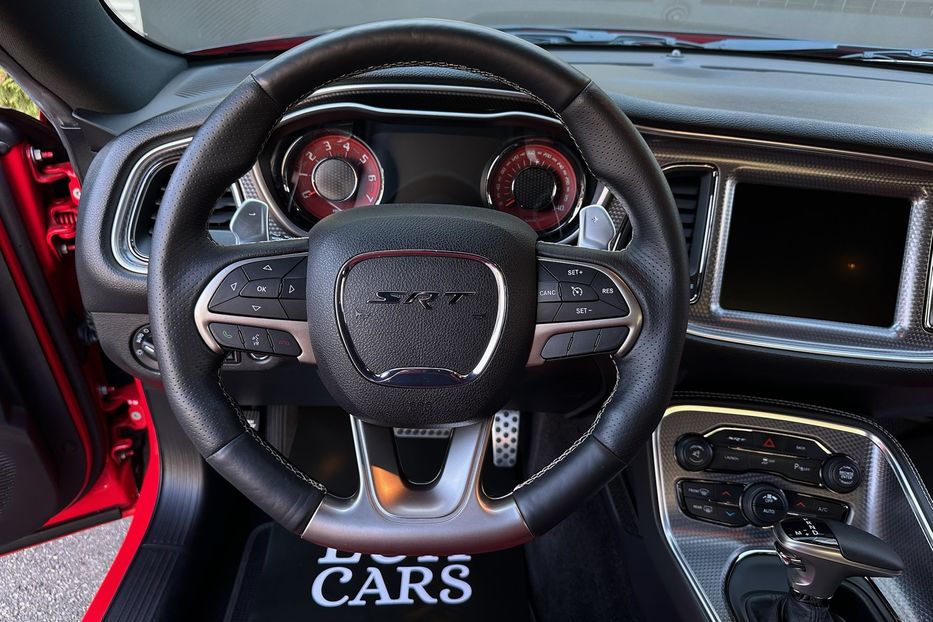 Продам Dodge Challenger SRT Hellcat 2016 года в Киеве