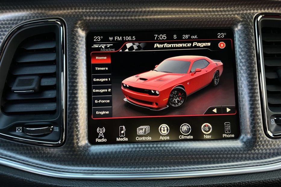 Продам Dodge Challenger SRT Hellcat 2016 года в Киеве