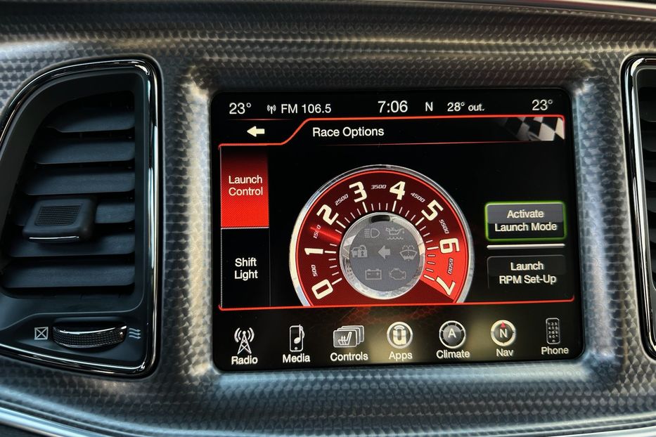 Продам Dodge Challenger SRT Hellcat 2016 года в Киеве