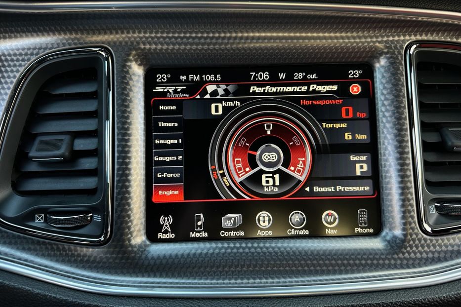 Продам Dodge Challenger SRT Hellcat 2016 года в Киеве