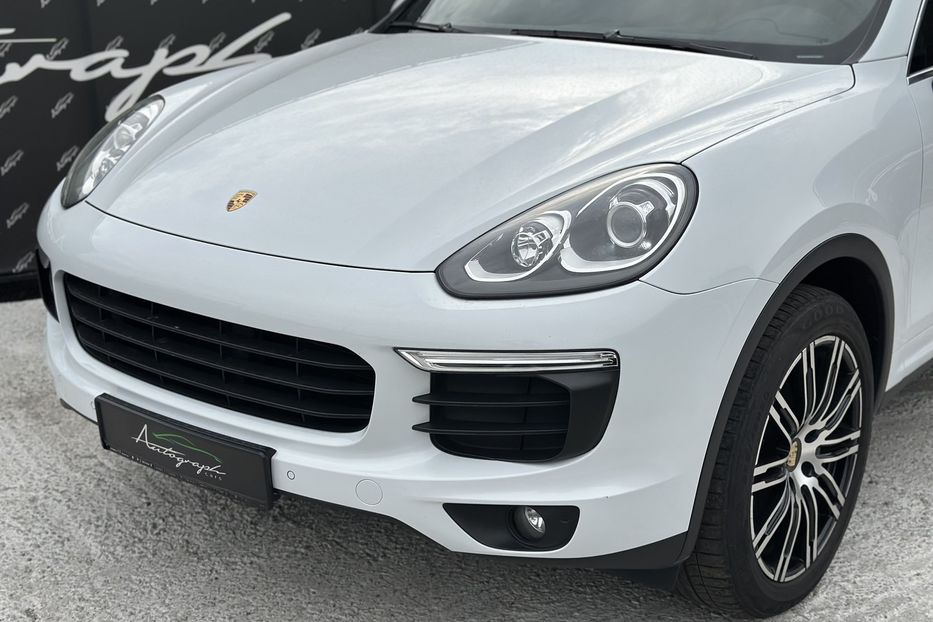 Продам Porsche Cayenne 2016 года в Киеве