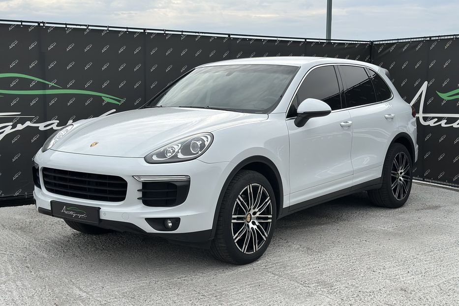 Продам Porsche Cayenne 2016 года в Киеве
