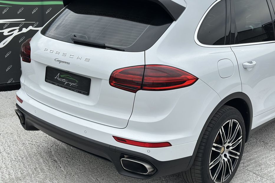 Продам Porsche Cayenne 2016 года в Киеве