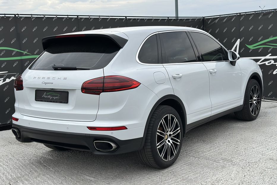 Продам Porsche Cayenne 2016 года в Киеве