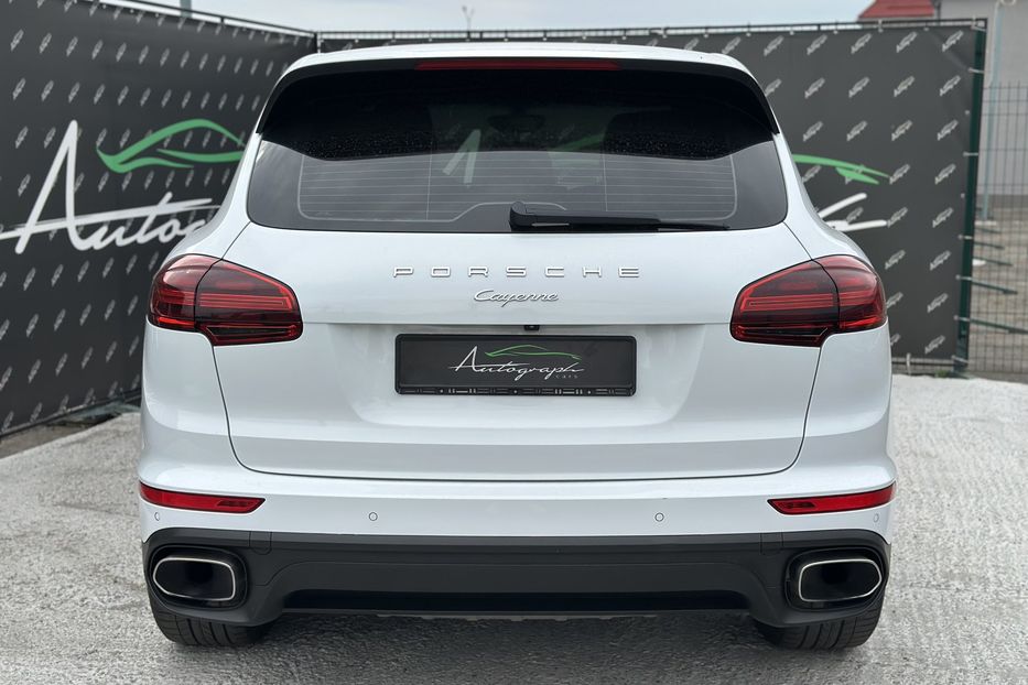 Продам Porsche Cayenne 2016 года в Киеве