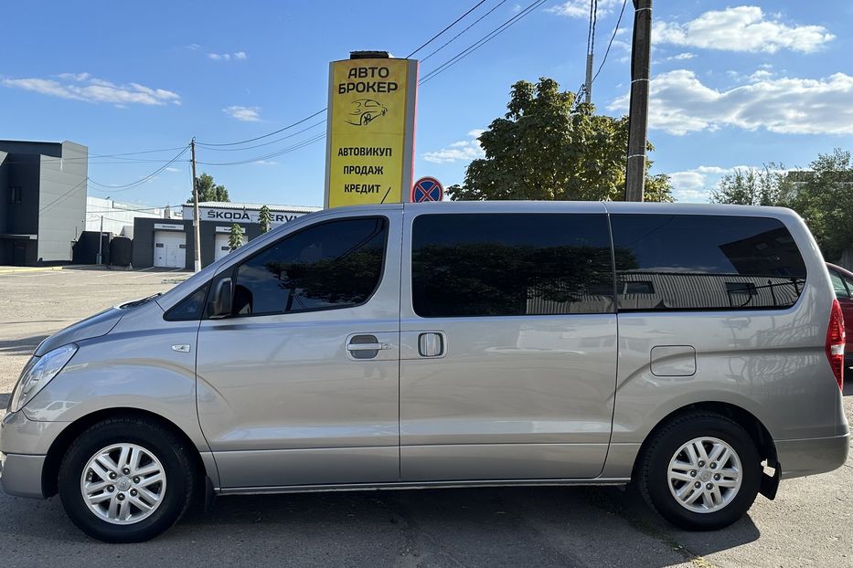 Продам Hyundai H1 пасс. Starex 2017 года в Николаеве
