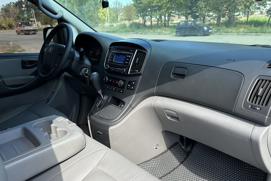 Продам Hyundai H1 пасс. Starex 2017 года в Николаеве