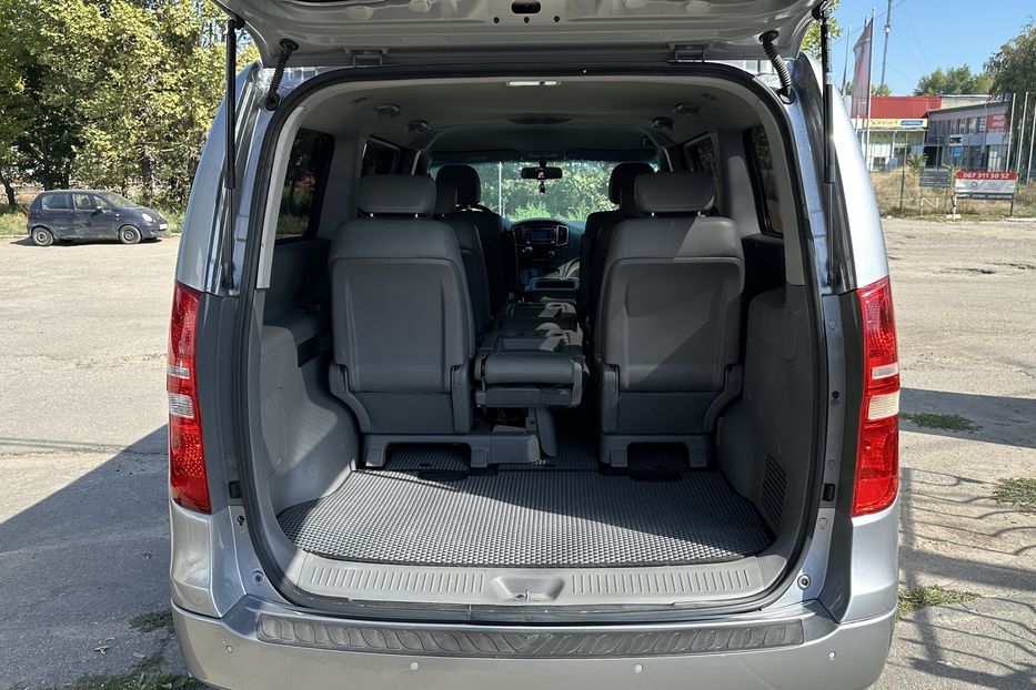 Продам Hyundai H1 пасс. Starex 2017 года в Николаеве