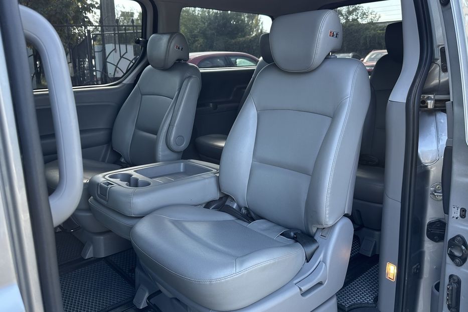 Продам Hyundai H1 пасс. Starex 2017 года в Николаеве