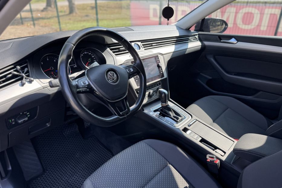 Продам Volkswagen Passat B8 COMIS  2018 года в г. Умань, Черкасская область
