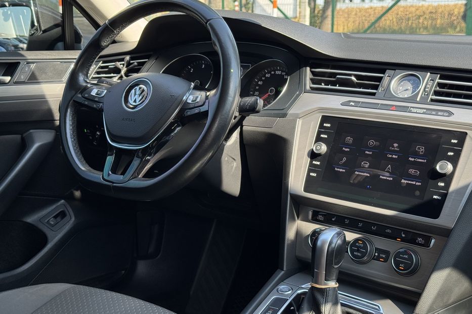 Продам Volkswagen Passat B8 COMIS  2018 года в г. Умань, Черкасская область