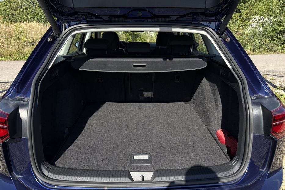 Продам Volkswagen Golf Variant 8, 2.0 TDI 150к. DCC ПІДВІСКА 2021 года в Львове