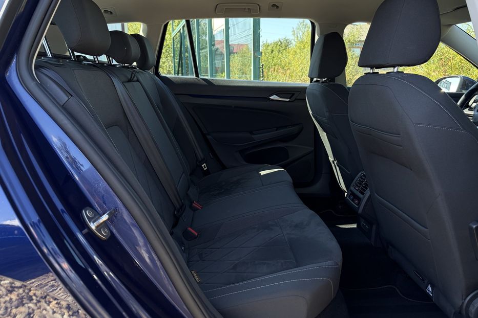 Продам Volkswagen Golf Variant 8, 2.0 TDI 150к. DCC ПІДВІСКА 2021 года в Львове