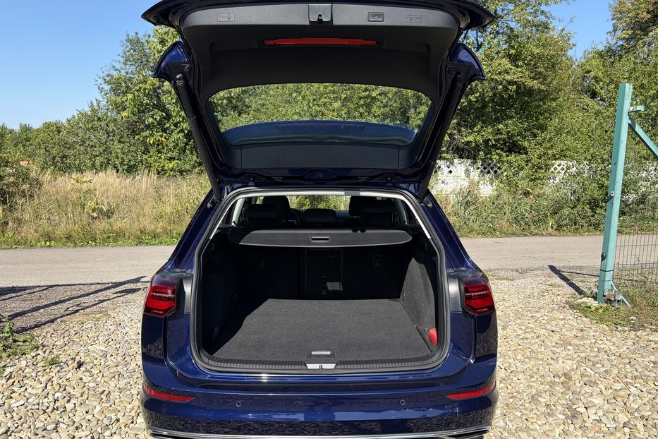 Продам Volkswagen Golf Variant 8, 2.0 TDI 150к. DCC ПІДВІСКА 2021 года в Львове