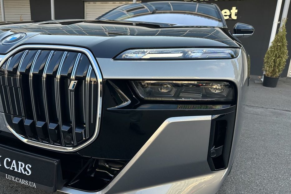 Продам BMW 760 I7 2024 года в Киеве