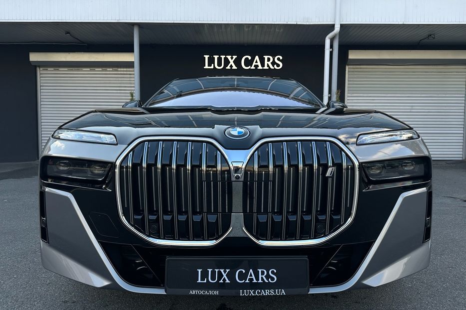 Продам BMW 760 I7 2024 года в Киеве