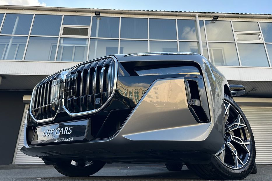 Продам BMW 760 I7 2024 года в Киеве