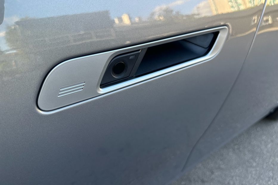 Продам BMW 760 I7 2024 года в Киеве