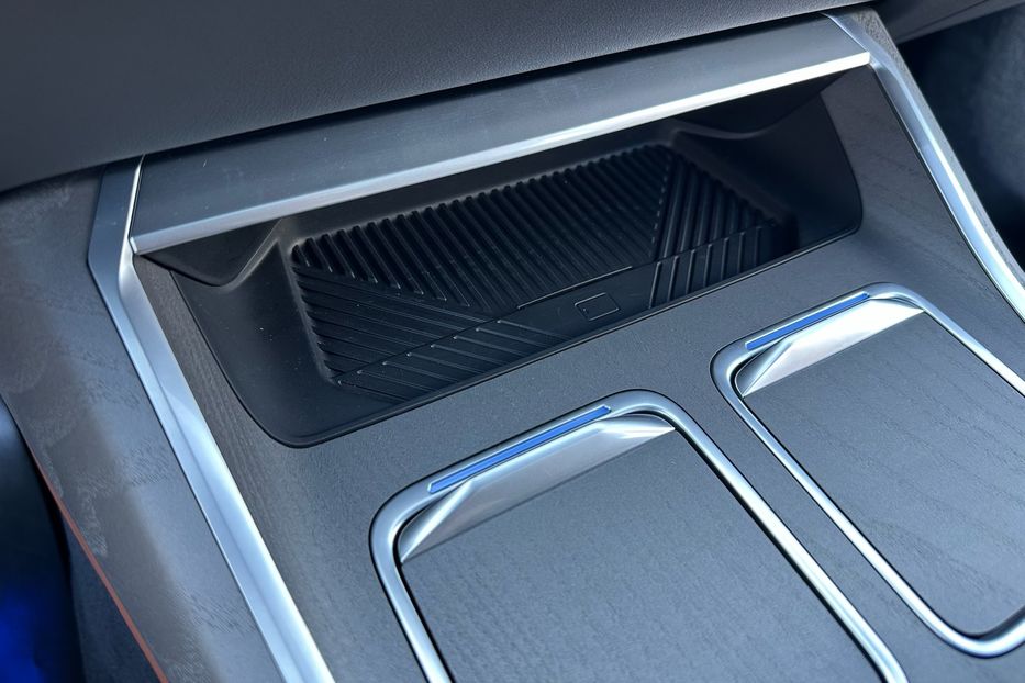 Продам BMW 760 I7 2024 года в Киеве