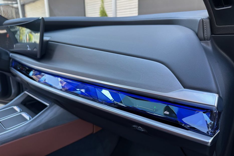 Продам BMW 760 I7 2024 года в Киеве
