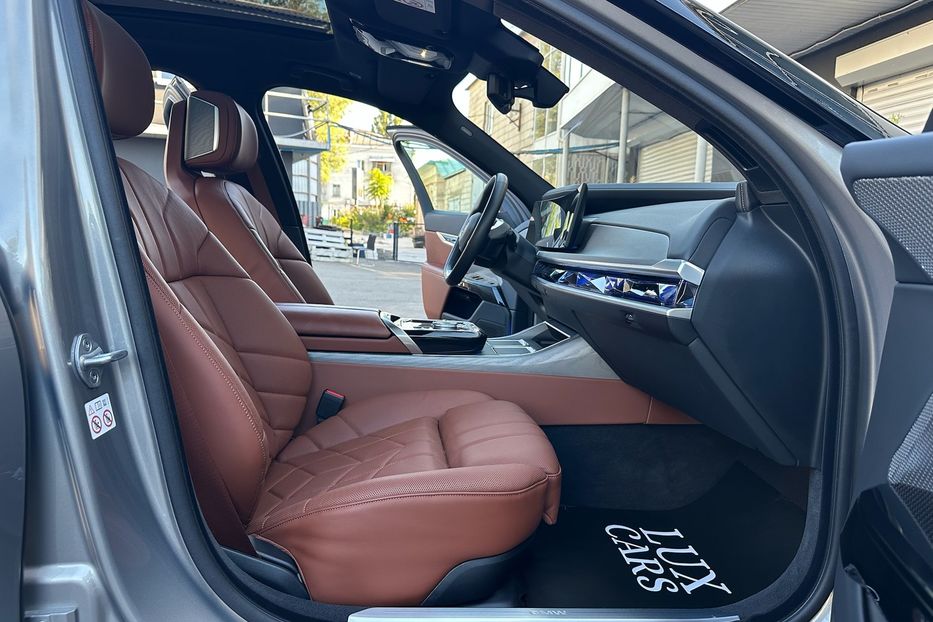Продам BMW 760 I7 2024 года в Киеве