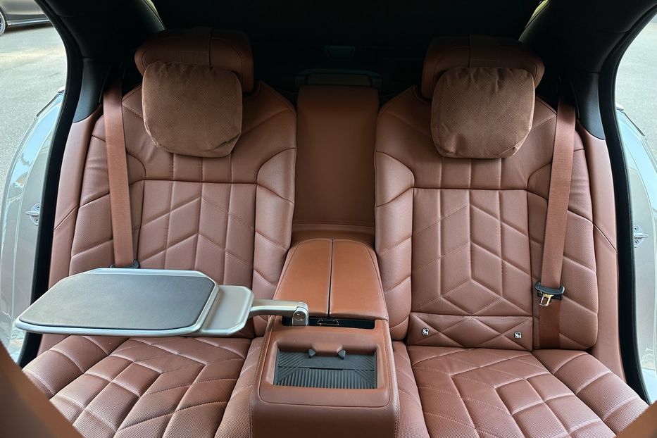 Продам BMW 760 I7 2024 года в Киеве