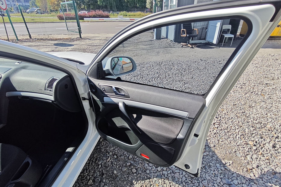 Продам Skoda Octavia A5 1.6D MT (105 к.с.)   2011 года в Киеве