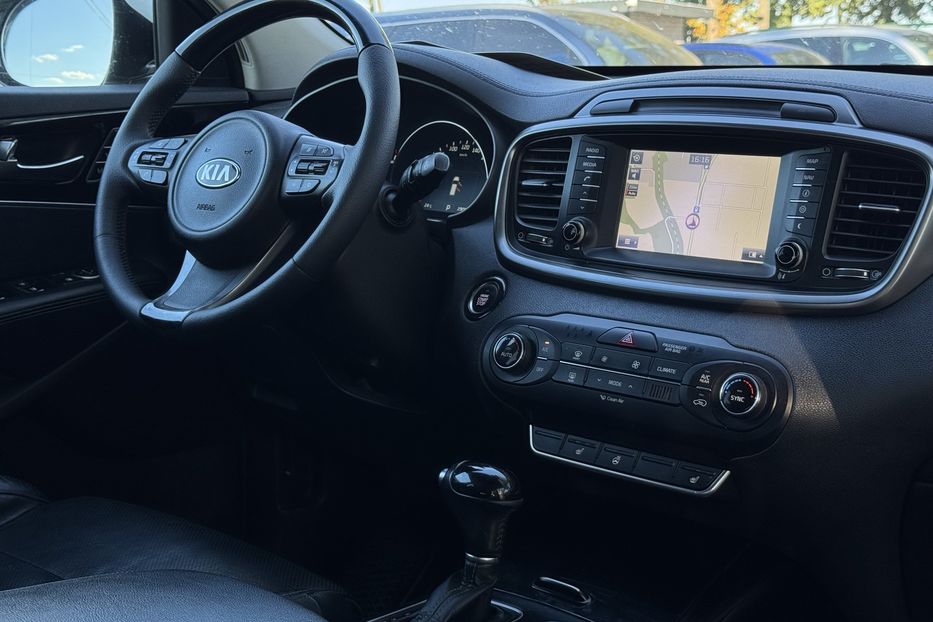 Продам Kia Sorento 7 місць COMIS 2016 года в г. Умань, Черкасская область