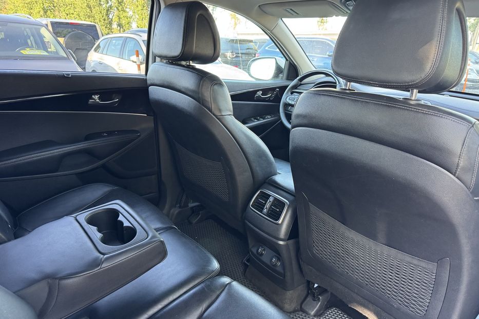 Продам Kia Sorento 7 місць COMIS 2016 года в г. Умань, Черкасская область
