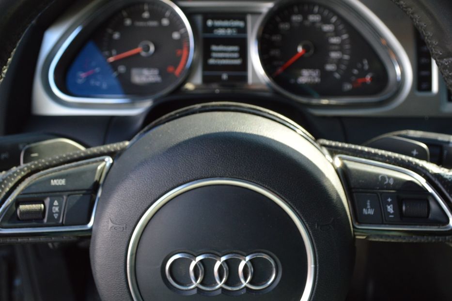 Продам Audi Q7 S-line 2015 года в Одессе