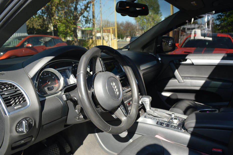 Продам Audi Q7 S-line 2015 года в Одессе