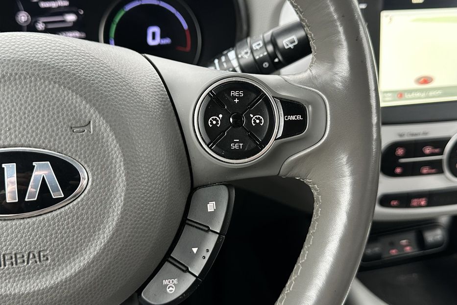 Продам Kia Soul 27 квт 2016 года в Луцке