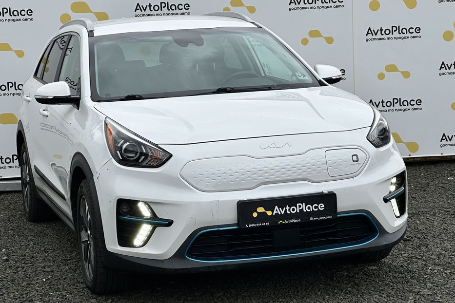 Продам Kia Niro 64 квт 2022 года в Луцке