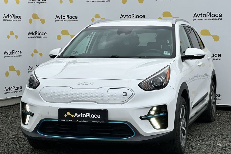 Продам Kia Niro 64 квт 2022 года в Луцке
