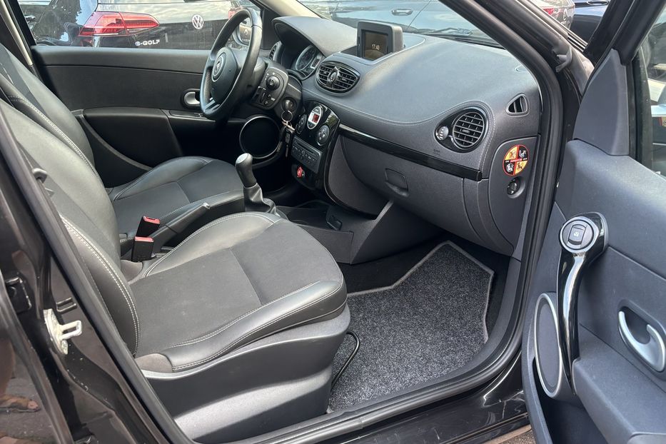 Продам Renault Clio Panorama 2011 года в Житомире