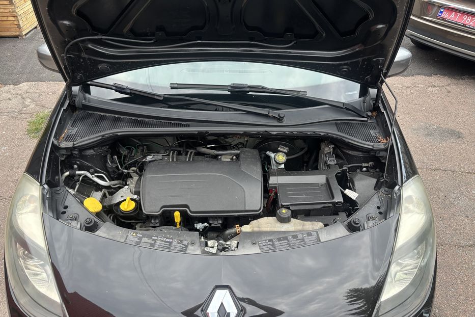 Продам Renault Clio Panorama 2011 года в Житомире