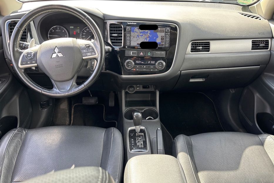 Продам Mitsubishi Outlander 2.2 DI-D Instyle 4WD 7-Sitzer 2015 года в Тернополе
