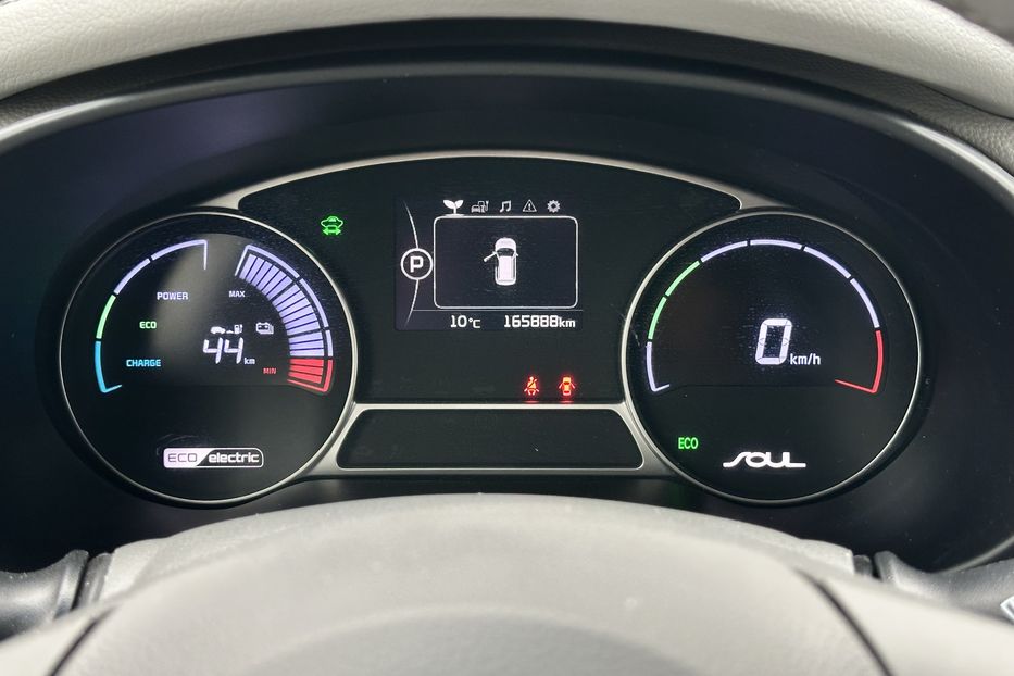 Продам Kia Soul 27 квт 2015 года в Луцке