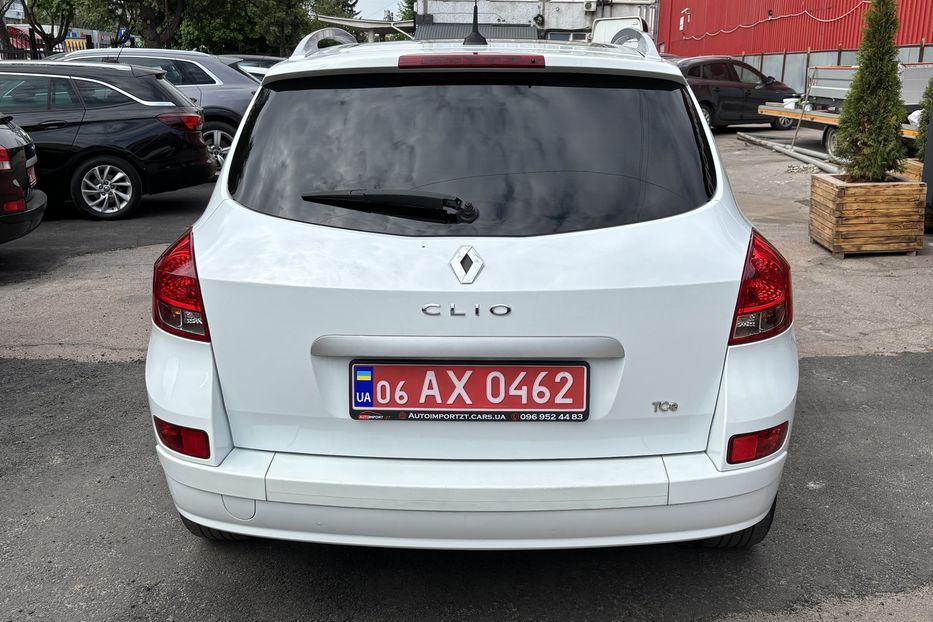 Продам Renault Clio 1.2 бенз,4-ох циліндр турбо 2011 года в Житомире