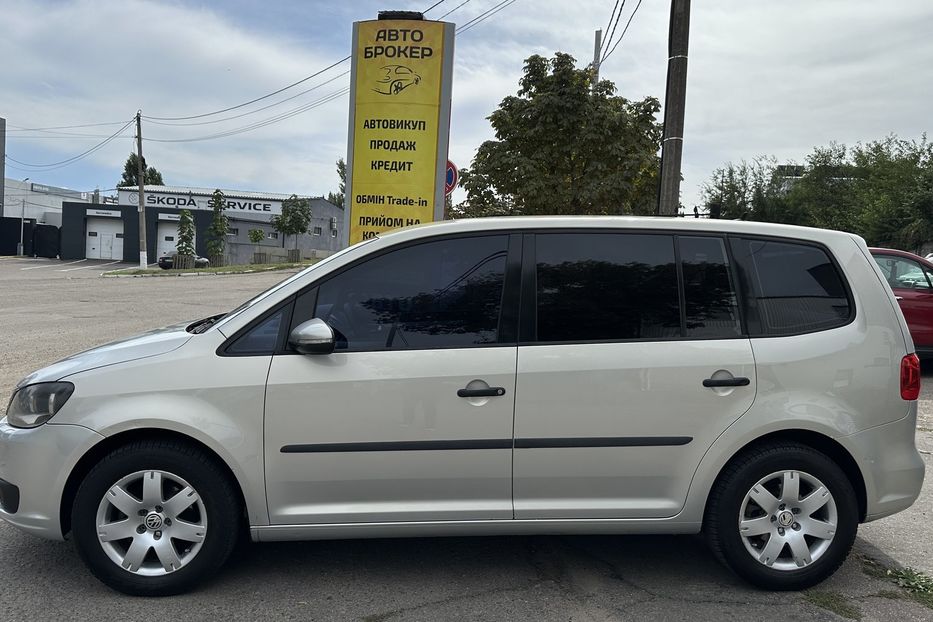 Продам Volkswagen Touran Офіційний 2011 года в Николаеве