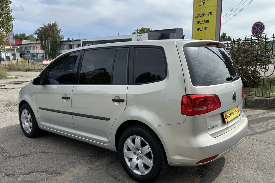 Продам Volkswagen Touran Офіційний 2011 года в Николаеве