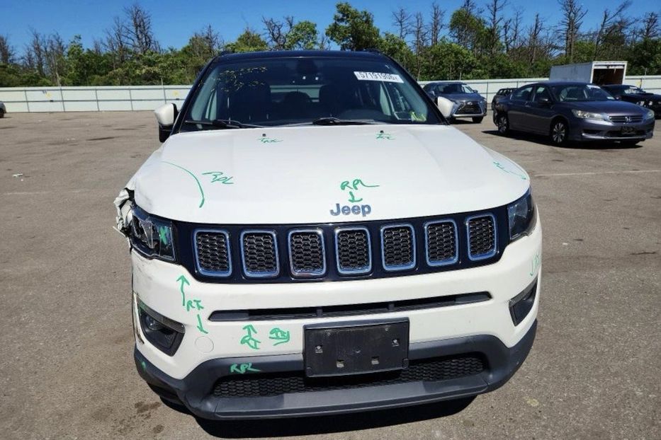 Продам Jeep Compass LATITUDE 2017 года в Житомире