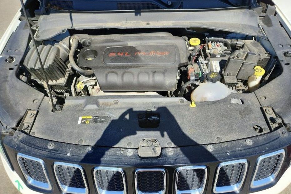 Продам Jeep Compass LATITUDE 2017 года в Житомире