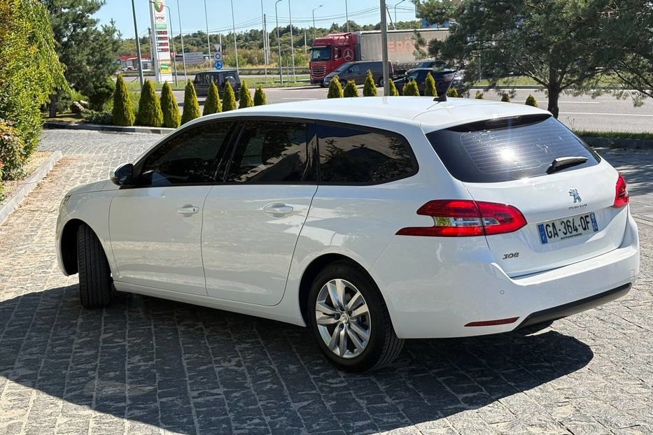 Продам Peugeot 308 НЕ МАЛЬОВАНИЙ 101%  2021 года в Львове