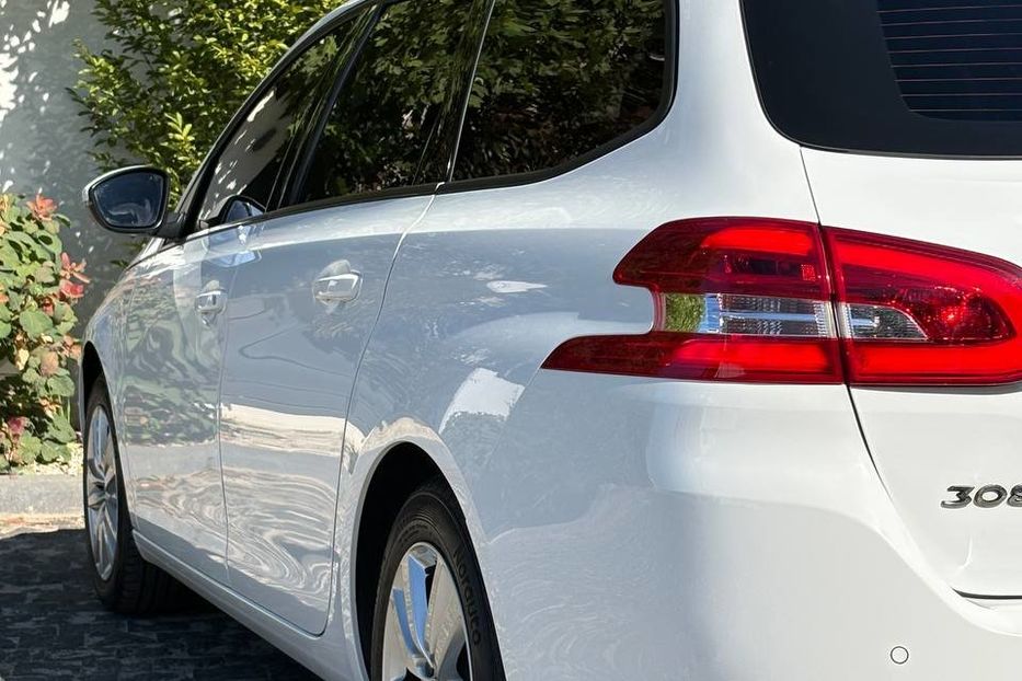 Продам Peugeot 308 НЕ МАЛЬОВАНИЙ 101%  2021 года в Львове