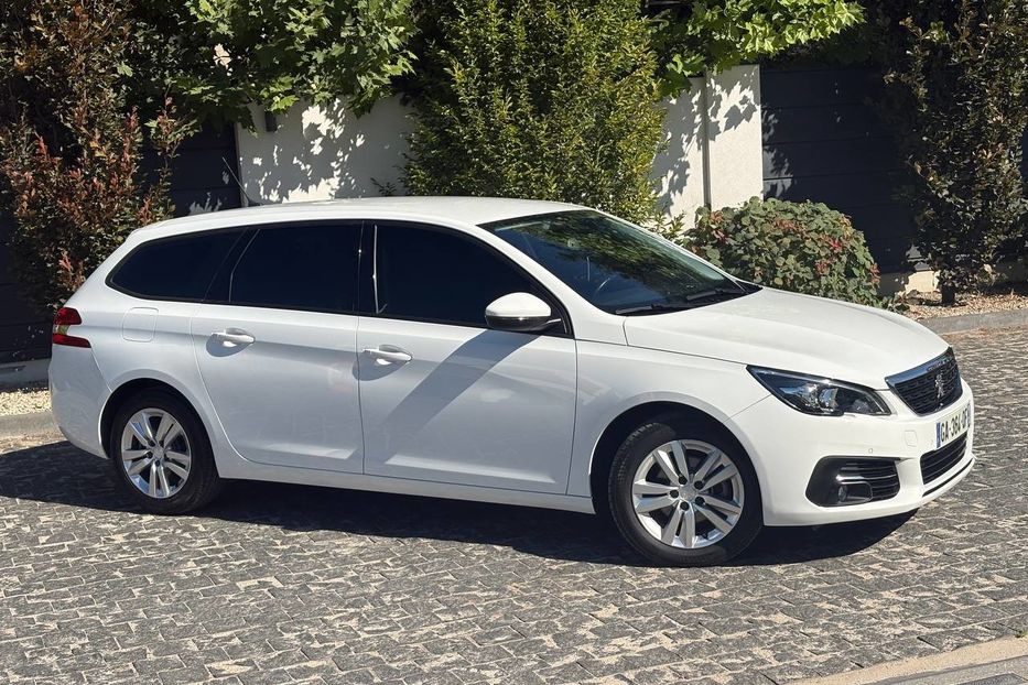 Продам Peugeot 308 НЕ МАЛЬОВАНИЙ 101%  2021 года в Львове